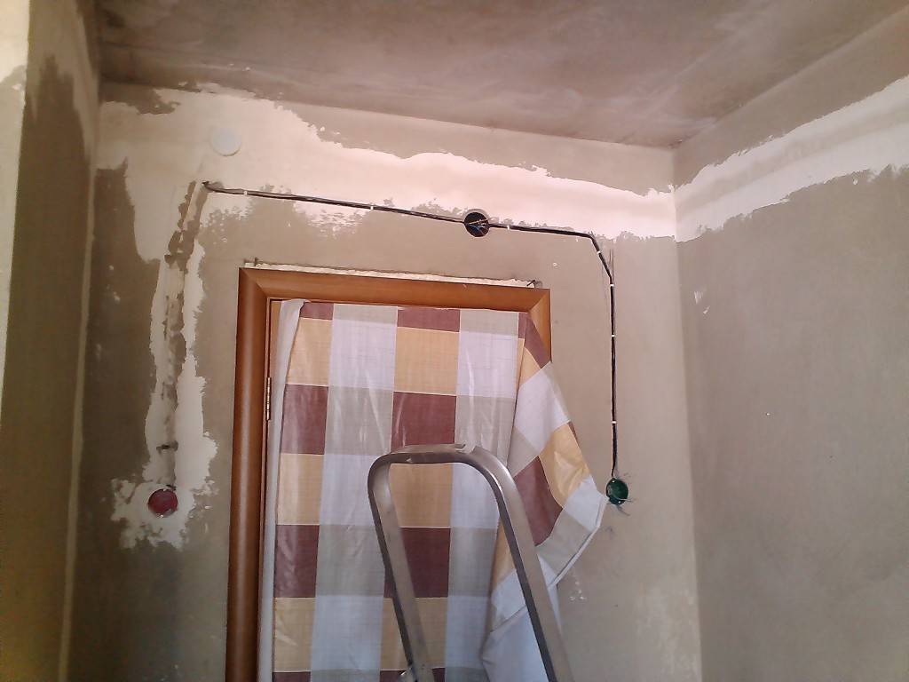 замена перенос выключателя в комнате