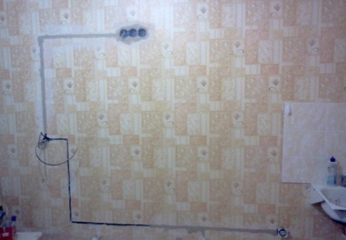 Перенести розетку или выключатель